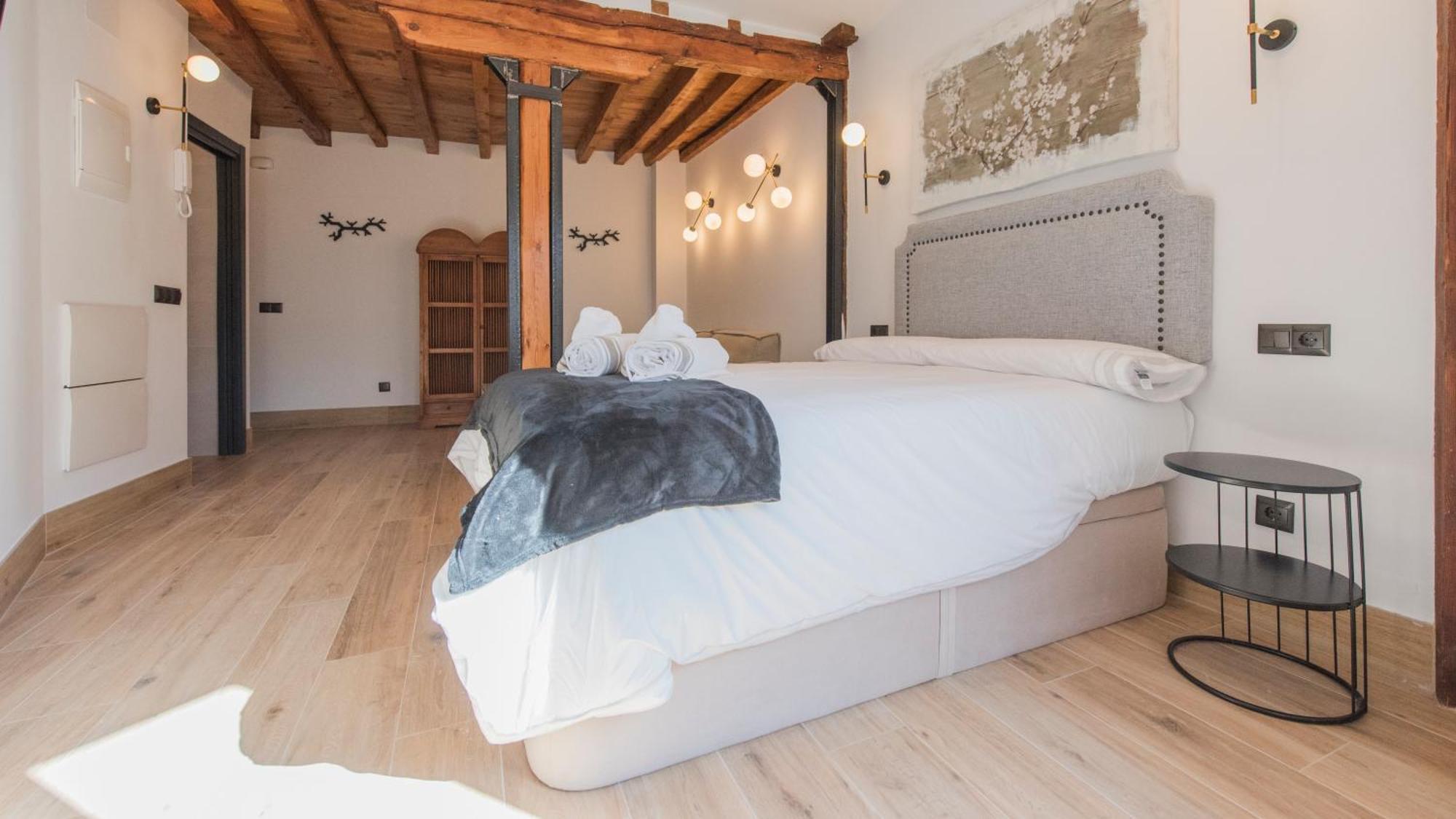 Apartamentos Boutique Pinocho توليدو المظهر الخارجي الصورة