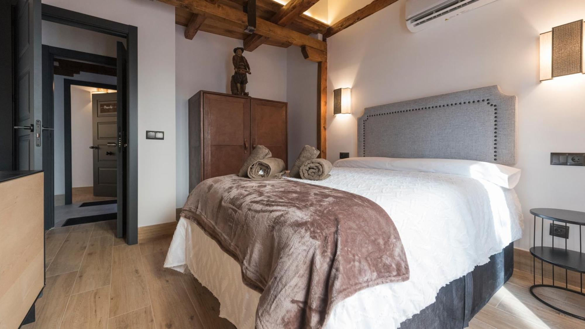 Apartamentos Boutique Pinocho توليدو المظهر الخارجي الصورة